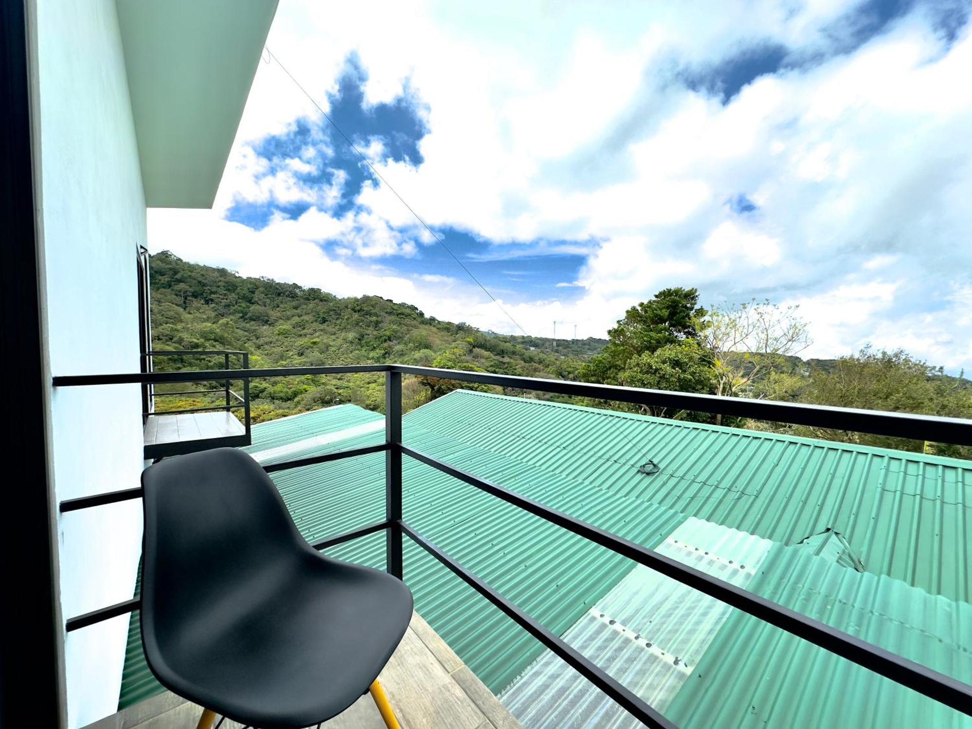 Black & White Apartments Monteverde Extérieur photo